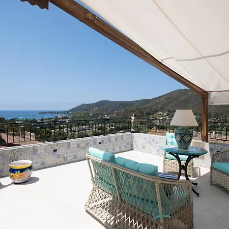 Le Stanze Del Conte Bed and Breakfast 3*