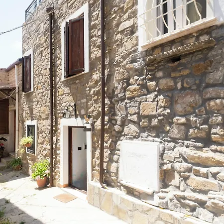 Le Stanze Del Conte فندق مبيت وإفطار 3*